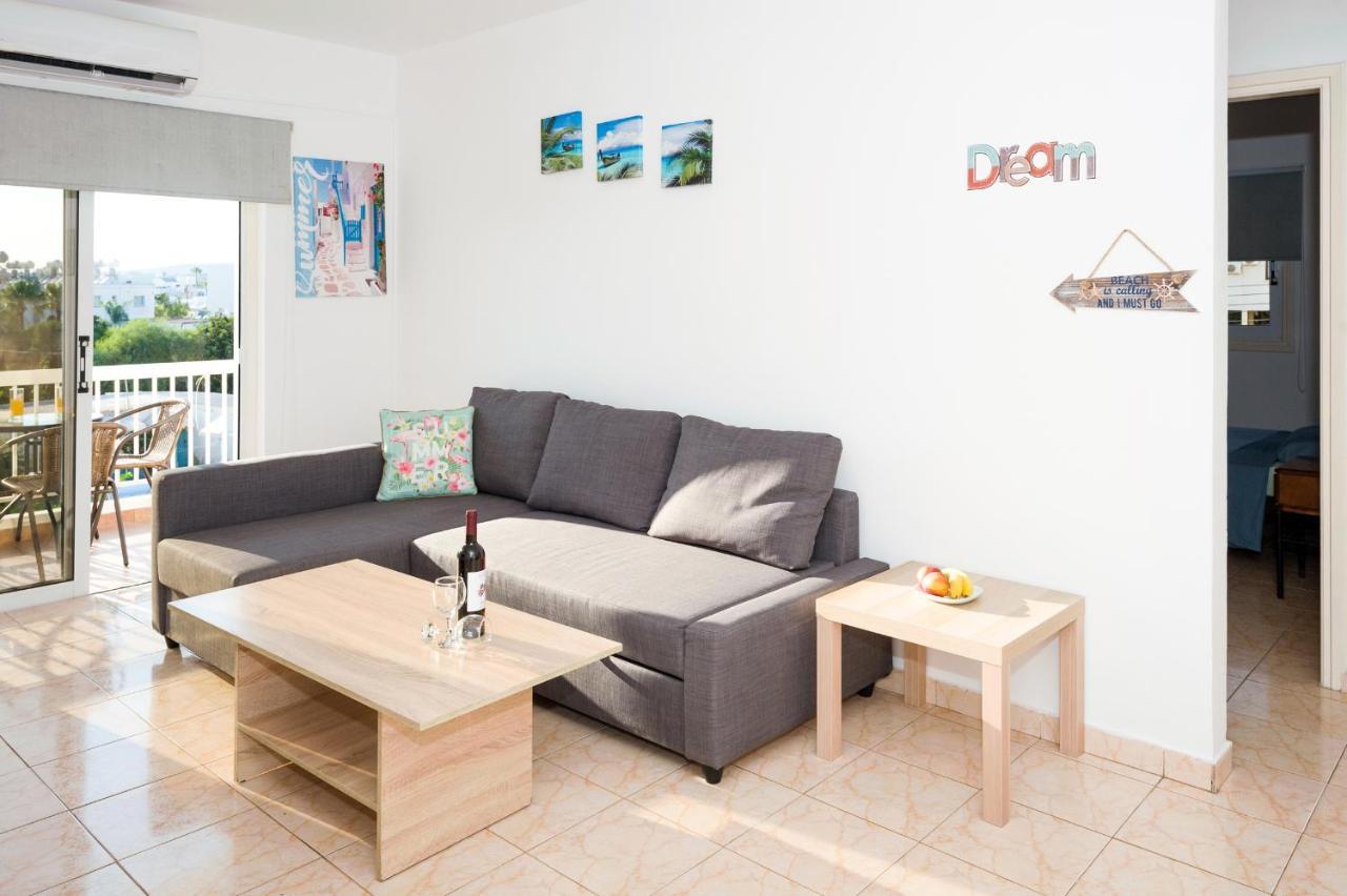 Mynapa Apartments Aya Napa Dış mekan fotoğraf
