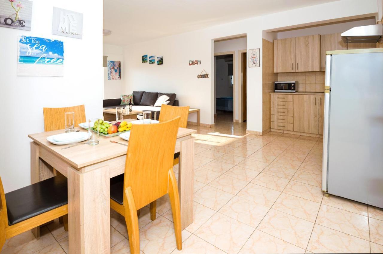 Mynapa Apartments Aya Napa Dış mekan fotoğraf